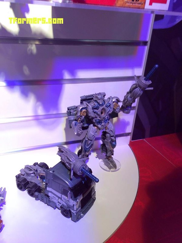 Toy Fair 2014 First Looks At Transformers Showroom Optimus Prime, Grimlock, More Image  (15 of 33)